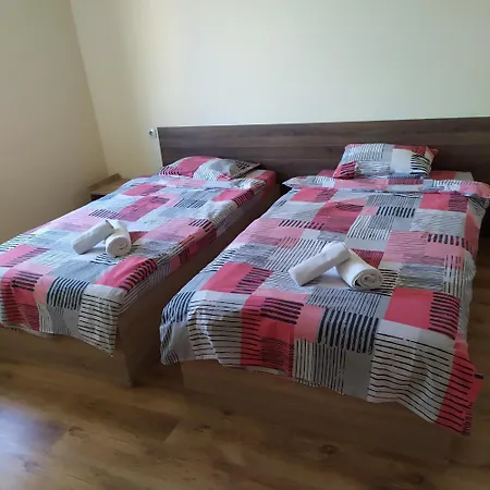River House 3*