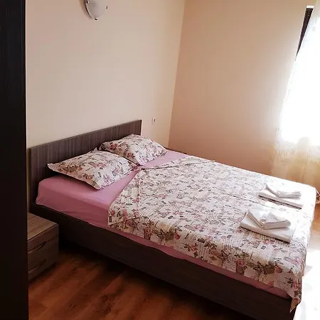 Gæstehus River House 3*