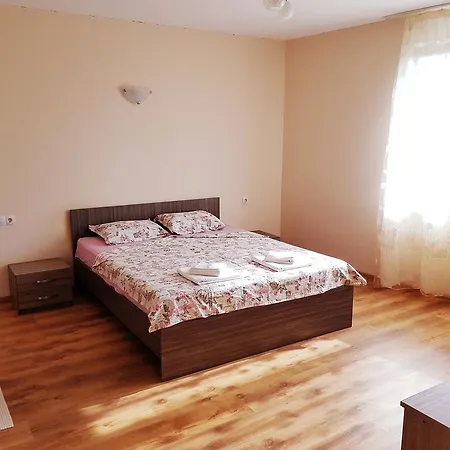 Gæstehus River House 3*