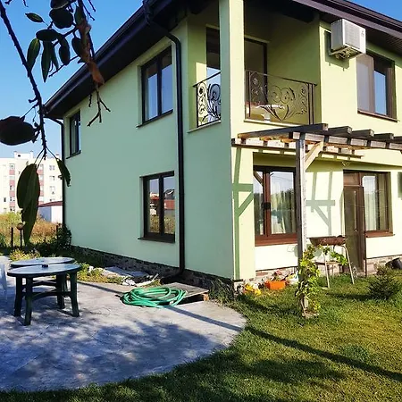 Gæstehus River House 3*